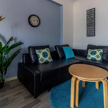Guesth4u - Front Apartament