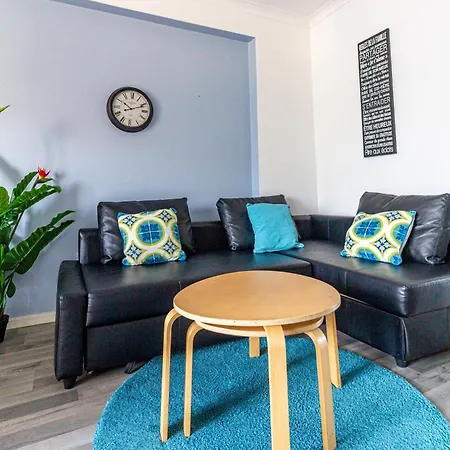 Guesth4u - Front Apartmán *